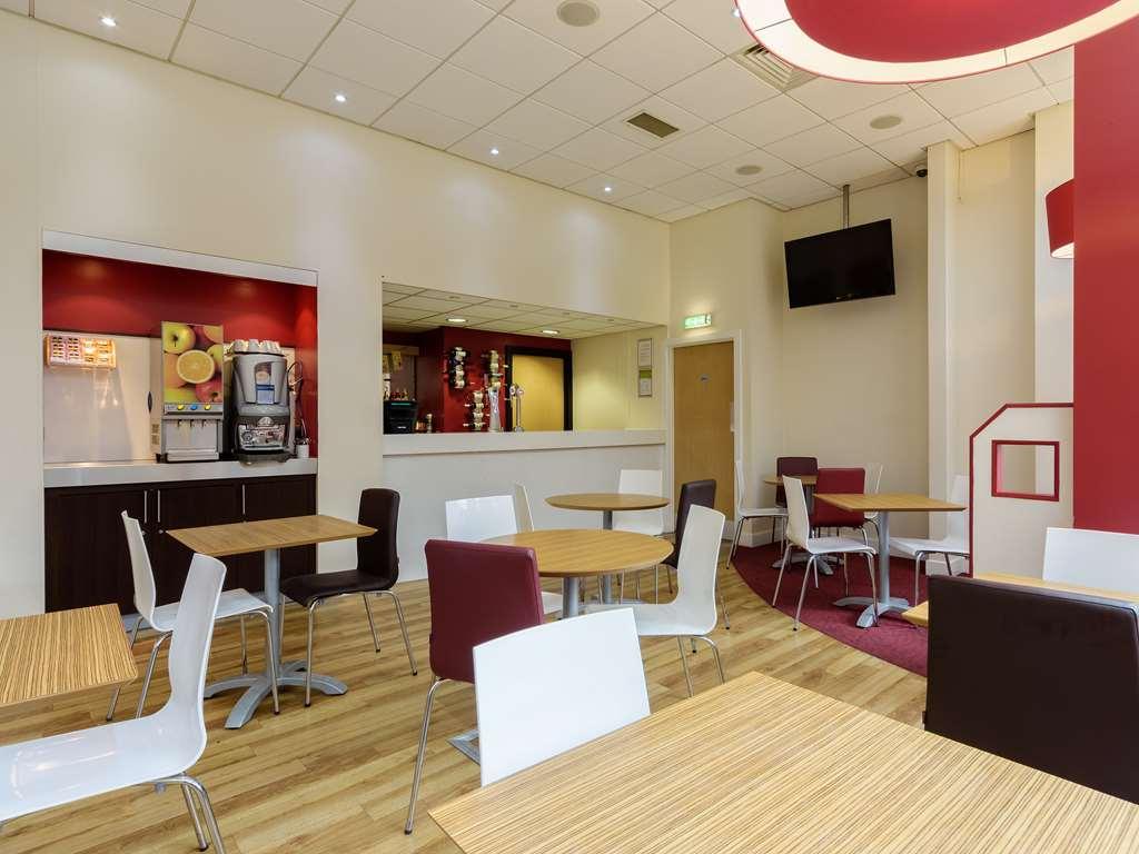 Travelodge Leeds Central Restaurante foto