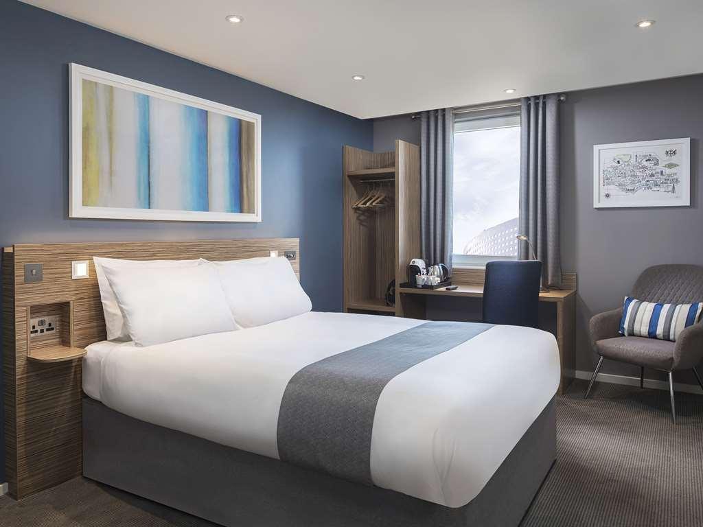 Travelodge Leeds Central Habitación foto