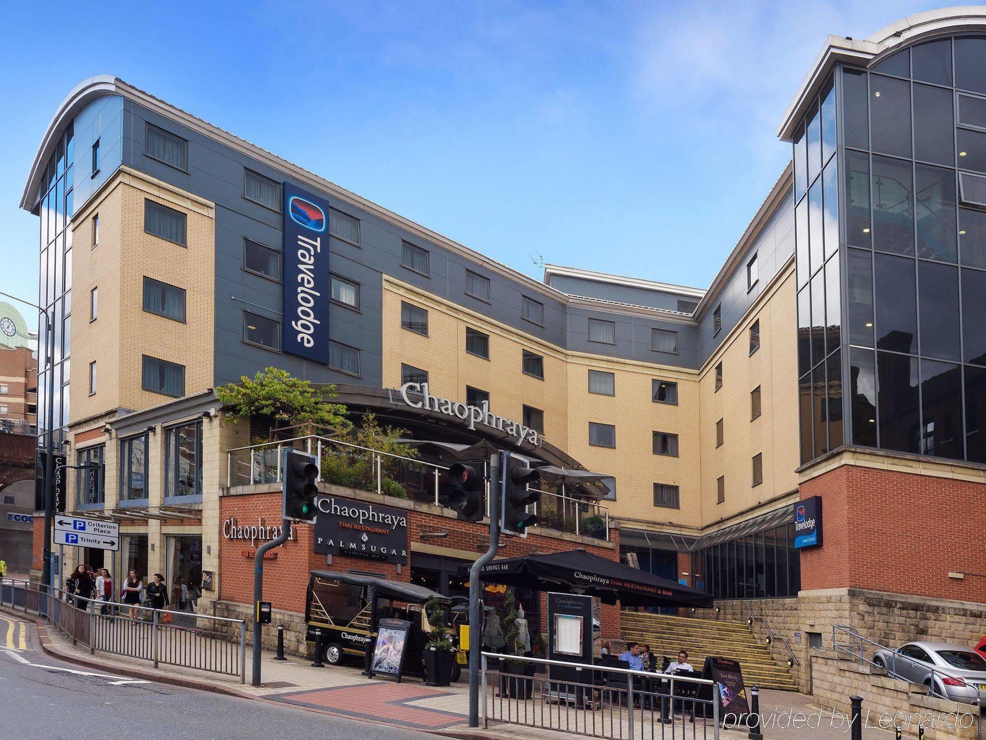 Travelodge Leeds Central Exterior foto