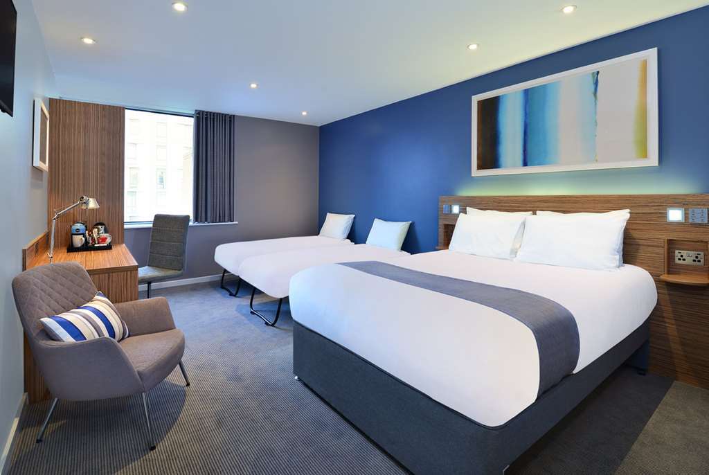Travelodge Leeds Central Habitación foto